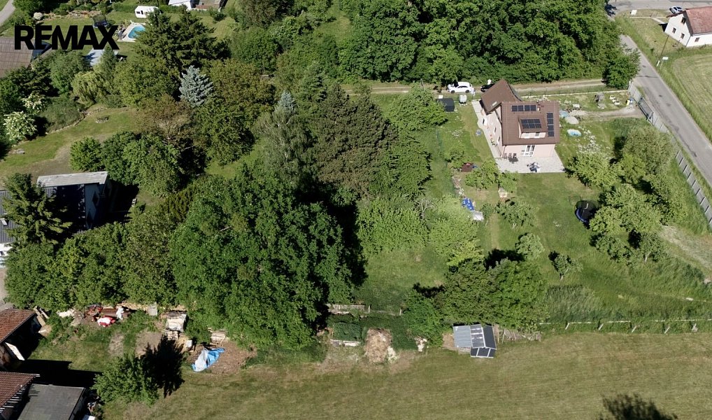 Prodej stavebního pozemku 2 354 m², Kněžmost – náhled fotky 4