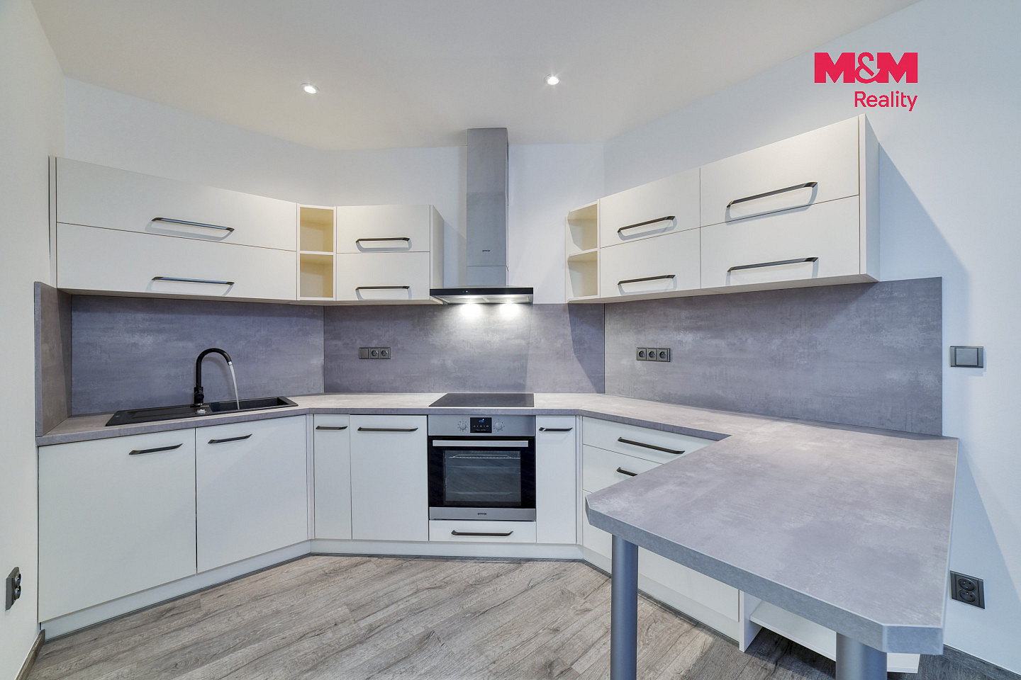 Pronájem bytu 2+kk 52 m² – fotografie 2