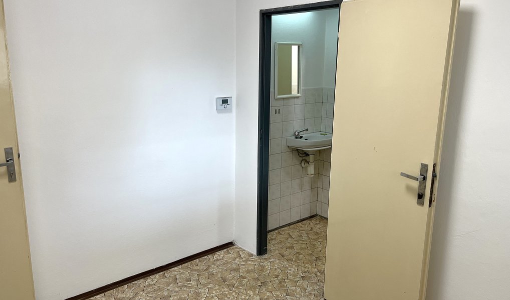 Prodej kanceláře 25 m², Praha – náhled fotky 5