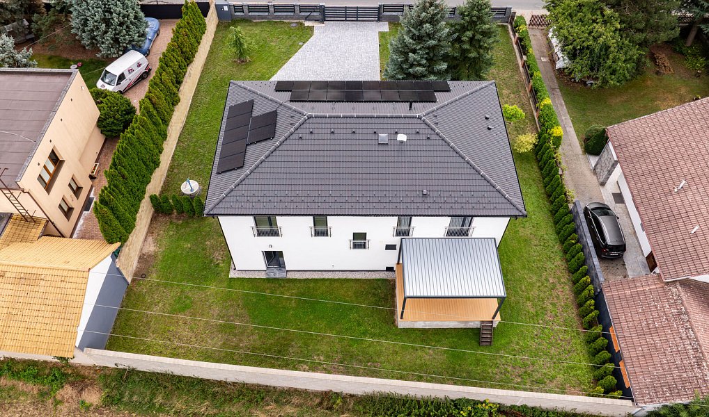 Prodej domu 329 m² s pozemkem 1 034 m², Sluhy – náhled fotky 25