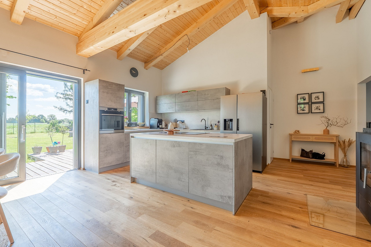 Prodej domu 165 m² s pozemkem 1 560 m² – pohled 2