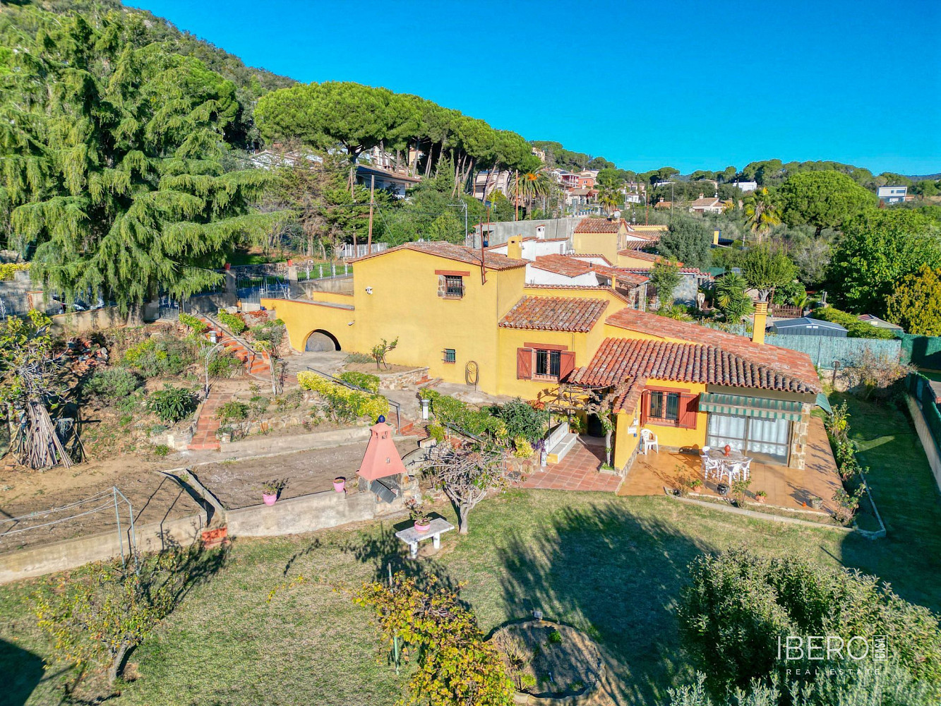 Prodej domu 1 050 m² s pozemkem 940 m²