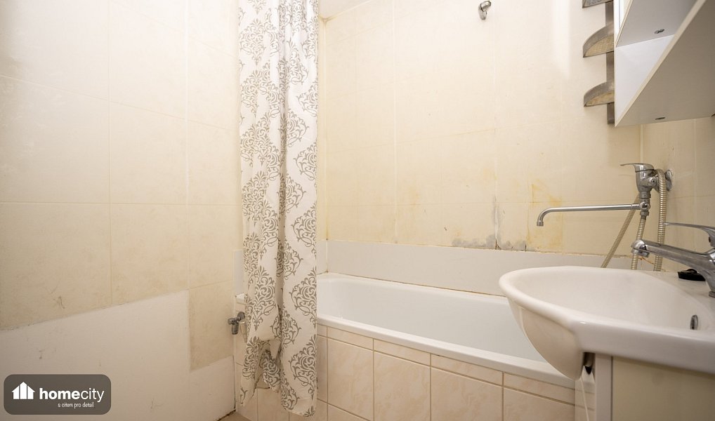 Pronájem bytu 1+1 38 m², Hradec Králové – náhled fotky 7