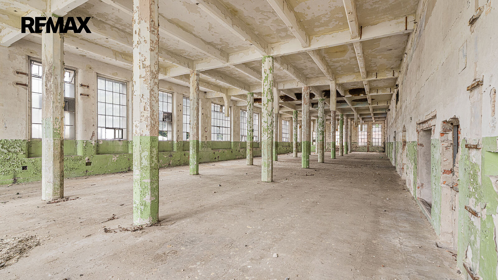 Prodej komerčního objektu (jiného typu) 15 800 m² – fotografie 4