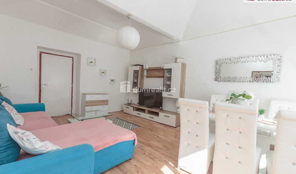 Prodej domu 360 m² s pozemkem 657 m², Králův Dvůr – náhled fotky 5