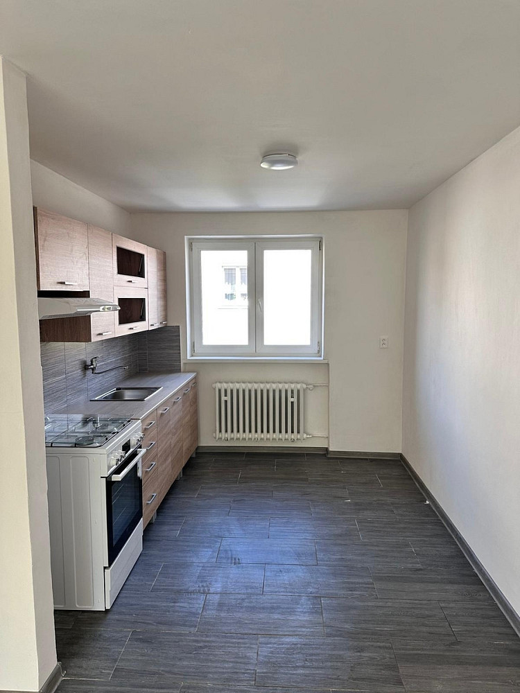 Pronájem bytu 2+1 65 m² – fotografie 4