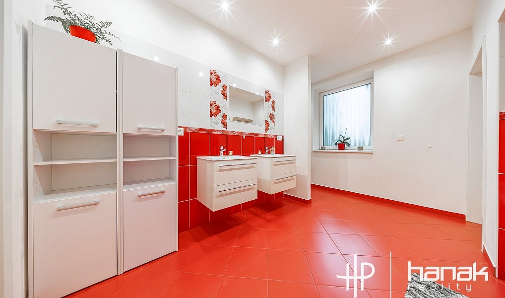 Prodej domu 200 m² s pozemkem 1 173 m², Olomouc – náhled fotky 11