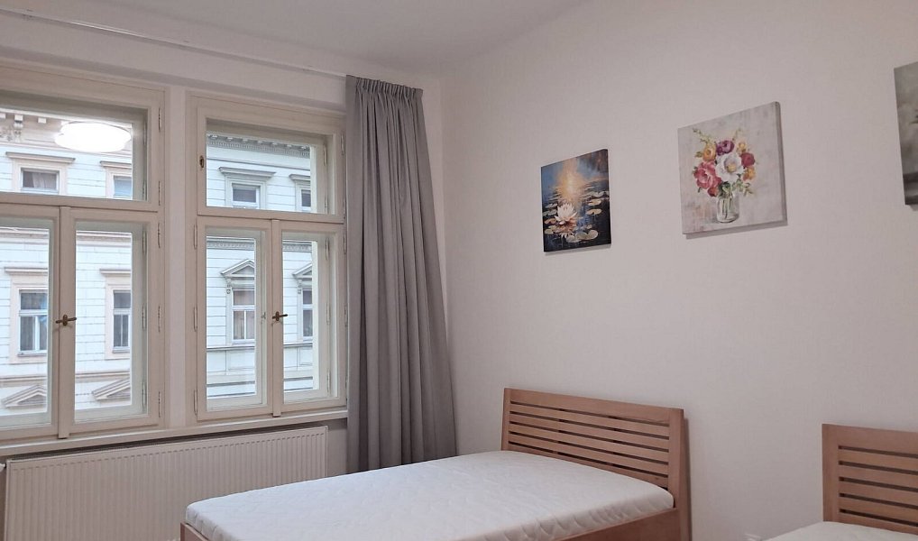 Pronájem bytu 3+kk 65 m², Praha – náhled fotky 9