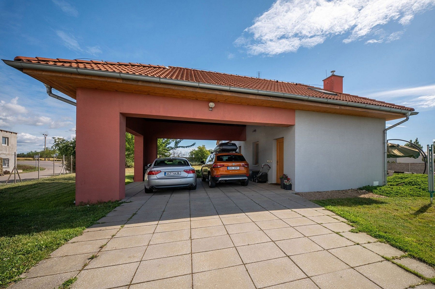 Prodej domu 257 m² s pozemkem 1 691 m² — photo 3