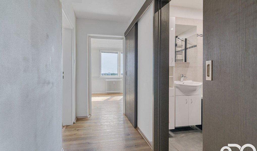 Prodej bytu 3+1 72 m², Hradec Králové – náhled fotky 12