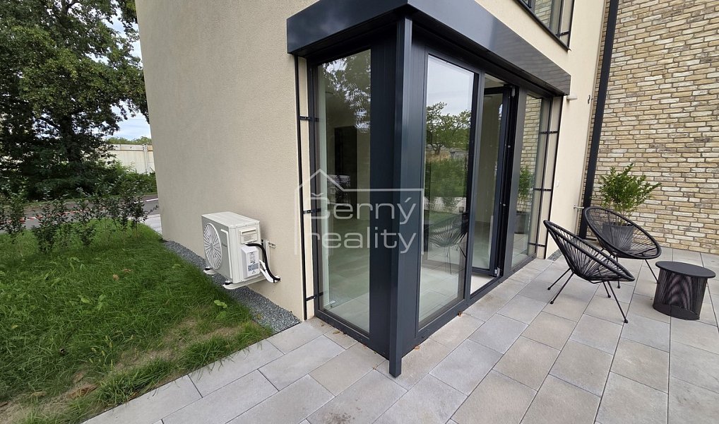 Prodej domu 55 m² s pozemkem 239 m², Pardubice – náhled fotky 3