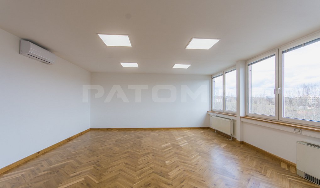 Pronájem kanceláře 257 m², Praha – náhled fotky 7