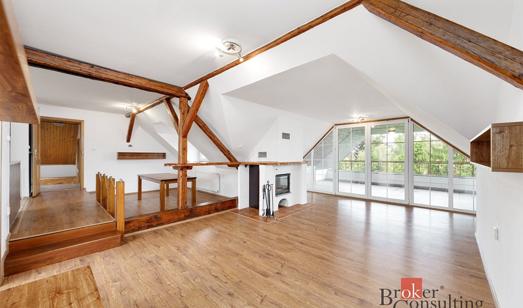 Prodej domu 1 000 m² s pozemkem 2 969 m², Hostivice – náhled fotky 23