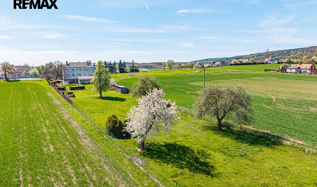 Prodej domu 200 m² s pozemkem 3 180 m², Blatno – náhled fotky 43