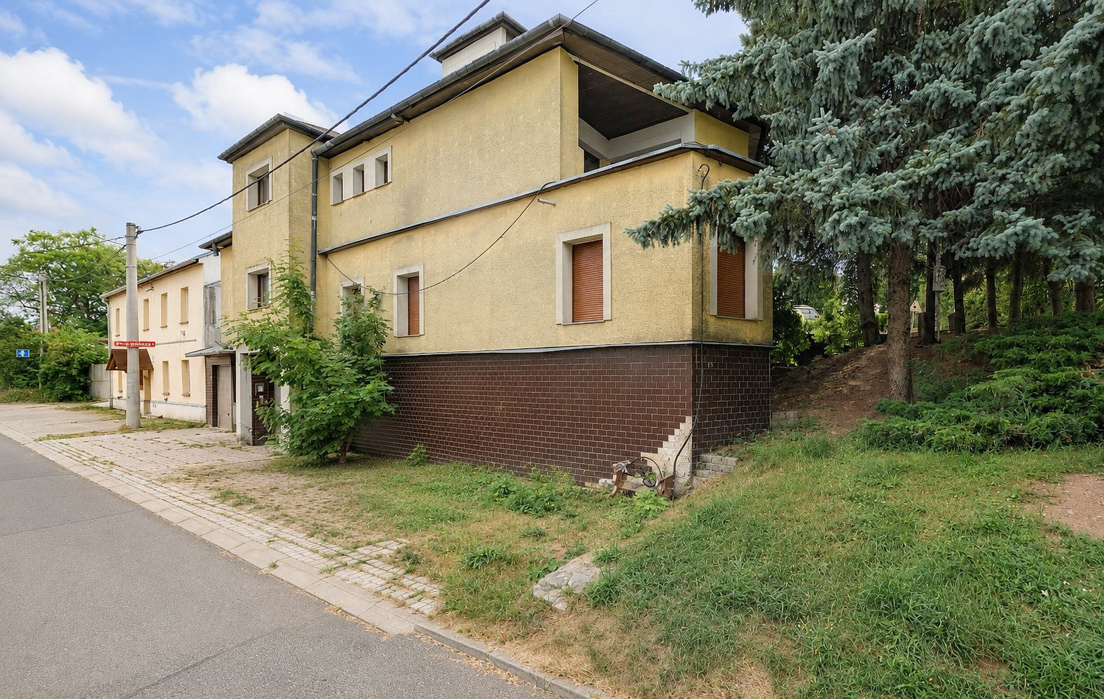 Hus, 345 m², grund 188 m²