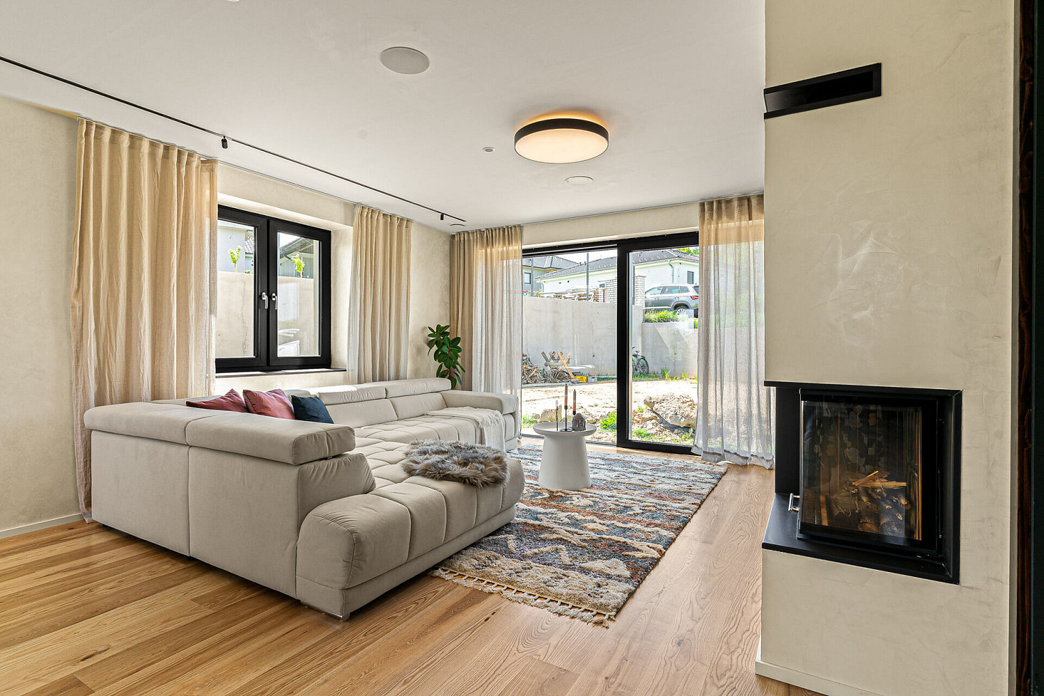 Prodej domu 151 m² s pozemkem 629 m² – pohled 2