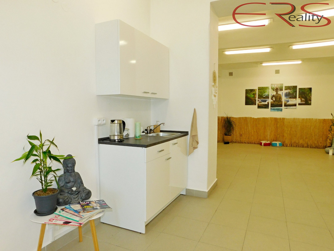 Pronájem kanceláře 91 m² – fotografie 3