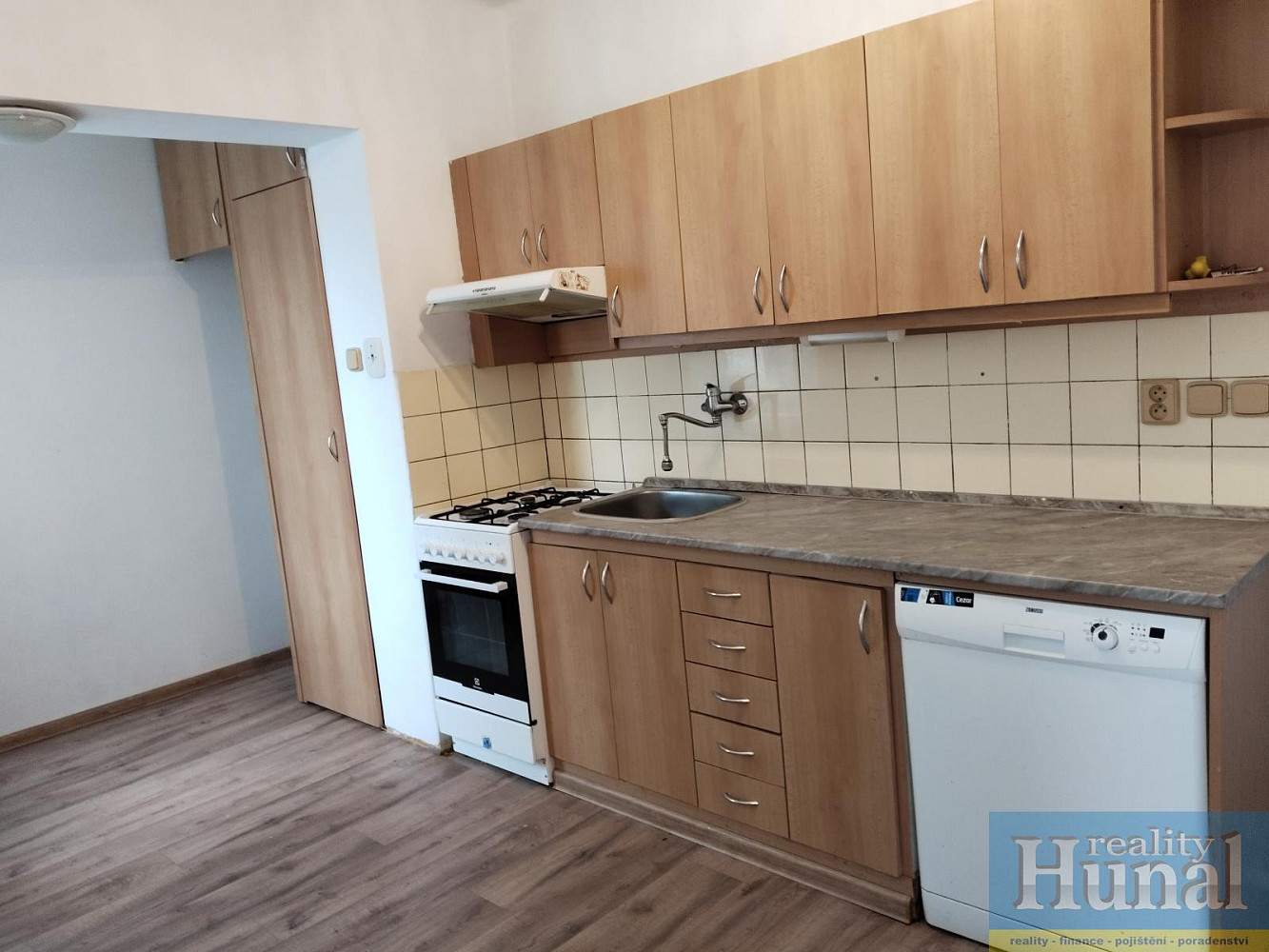 Pronájem bytu 4+1 95 m² – fotografie 2
