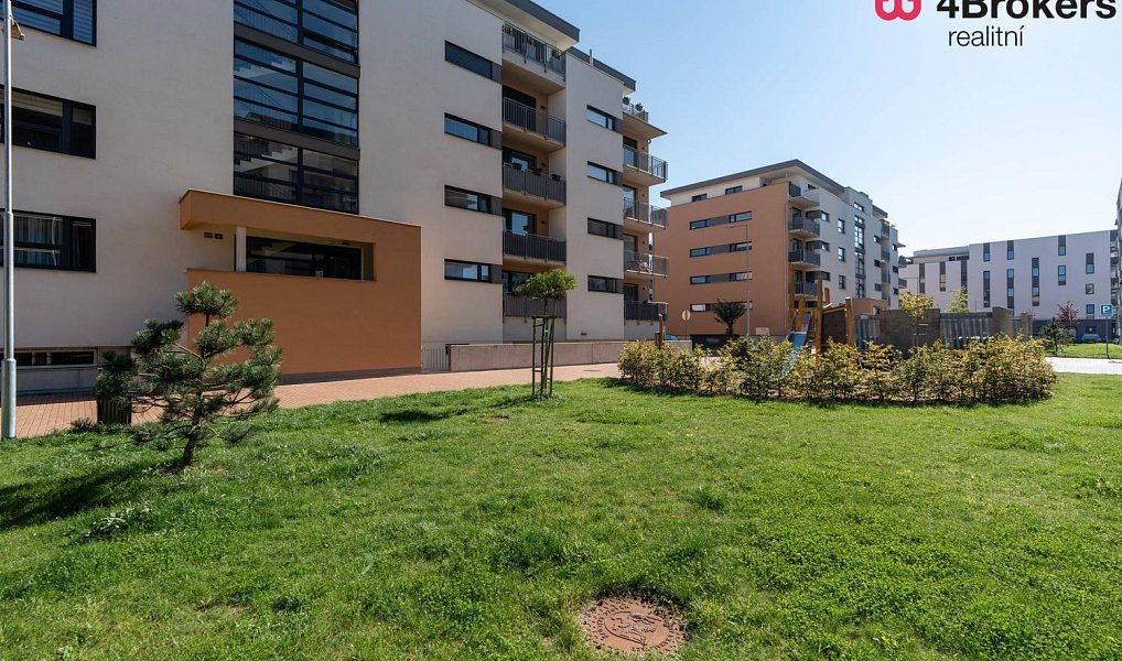 Prodej bytu 1+kk, 33 m², Nový Hradec Králové - Hradec Králové, Hradec Králové