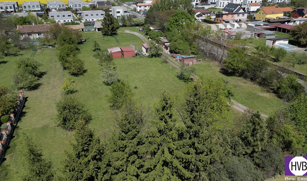 Prodej stavebního pozemku 731 m², Bašť – náhled fotky 3