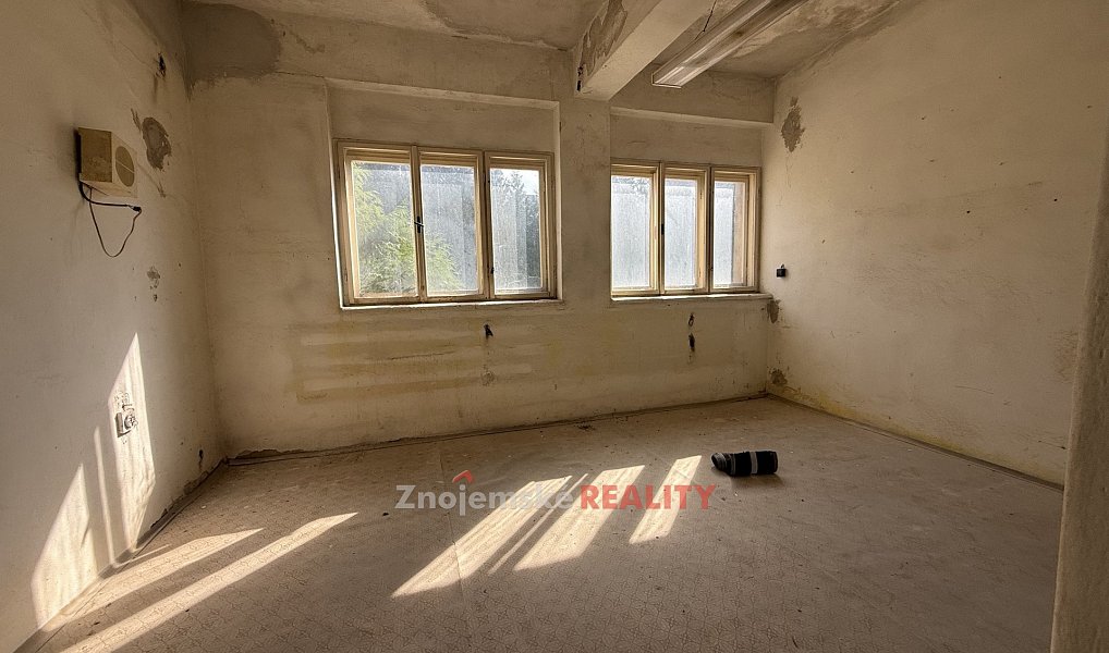 Pronájem skladovacích prostor 124 m², Znojmo – náhled fotky 4