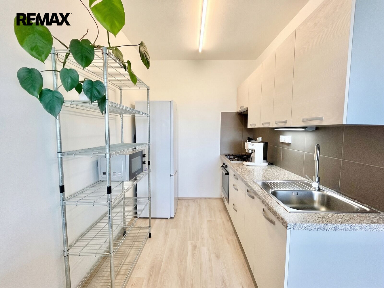Pronájem bytu 2+kk 45 m² – fotografie 4