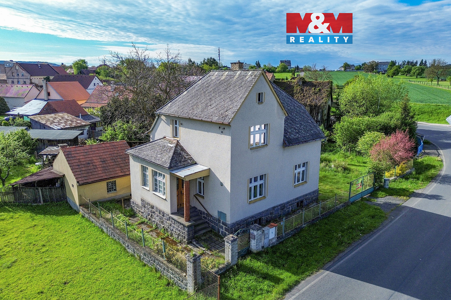 Prodej domu 171 m² s pozemkem 809 m²