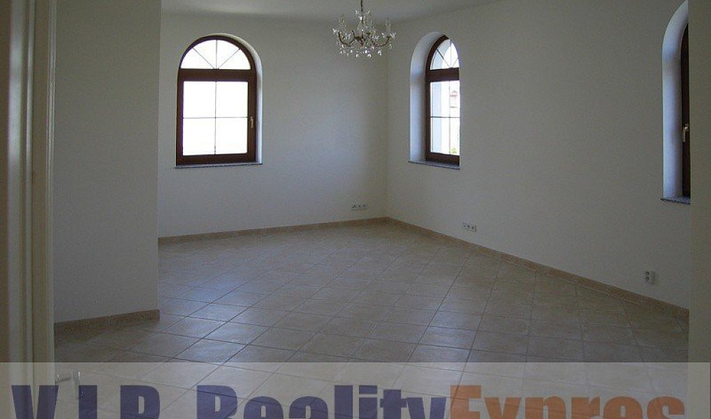 Pronájem domu 270 m² s pozemkem 550 m², Praha – náhled fotky 9