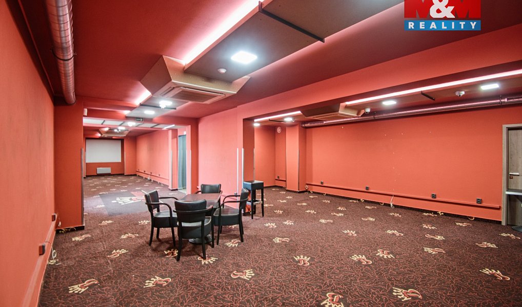 Pronájem obchodních prostor 180 m², Rožnov pod Radhoštěm – náhled fotky 15