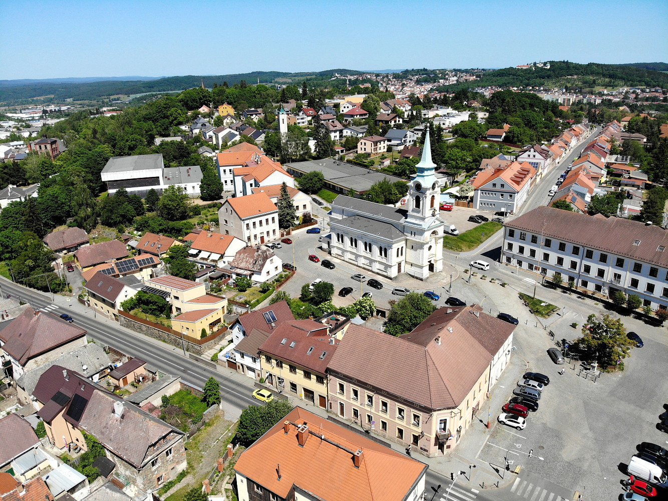 Prodej nájemního domu, činžáku 487 m² — photo 2