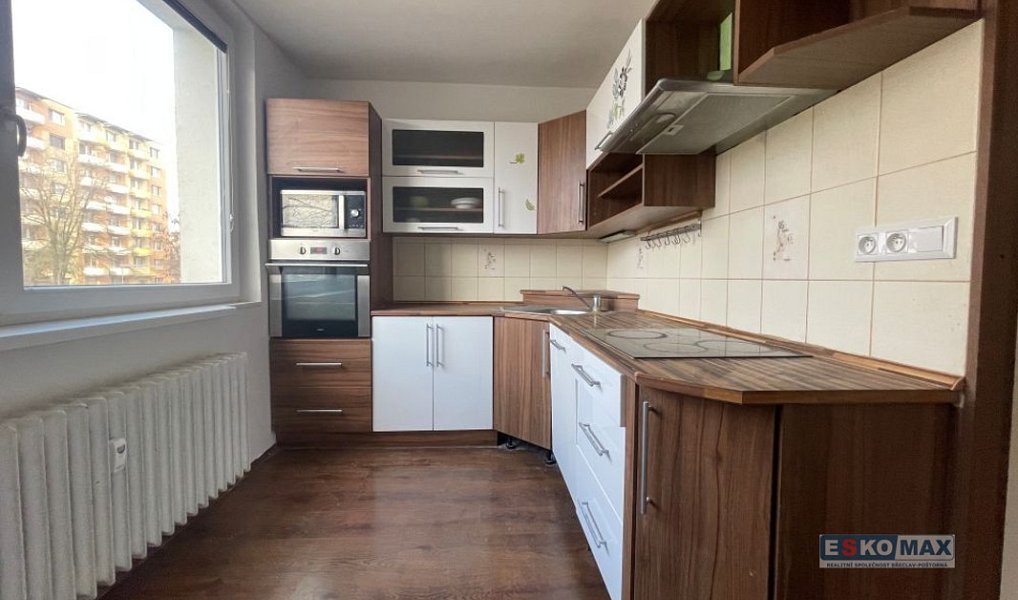 Pronájem bytu 4+1 74 m², Břeclav – náhled fotky 4