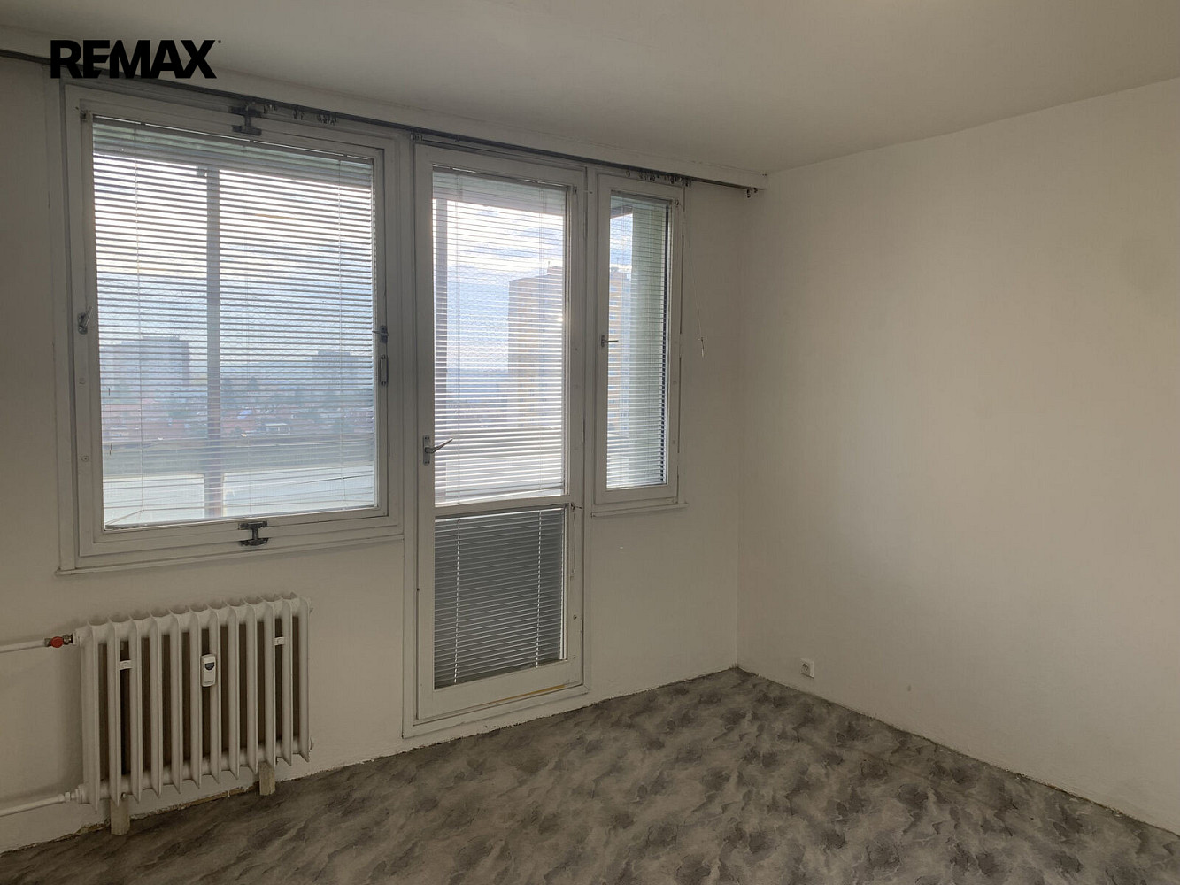 Pronájem bytu 2+kk 32 m² – fotografie 2