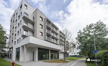 Pronájem bytu 1+kk 32 m², nábřeží Závodu míru, Pardubice - Zelené Předměstí