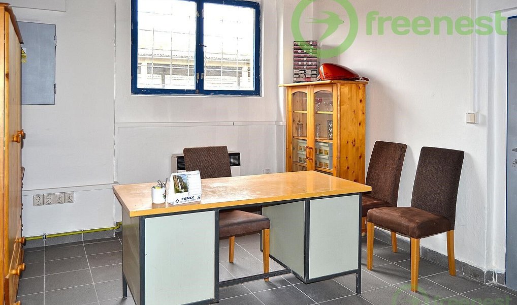 Prodej výrobních prostor 517 m², Chlumec nad Cidlinou – náhled fotky 2