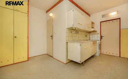 Prodej bytu 4+1 88 m², Zábělská, Plzeň - Doubravka