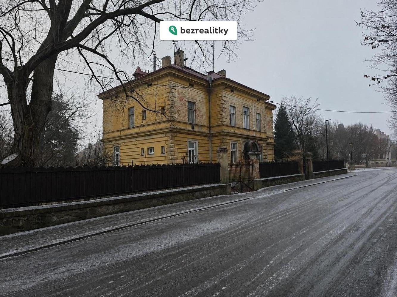 Prodej domu 326 m² s pozemkem 1 517 m²