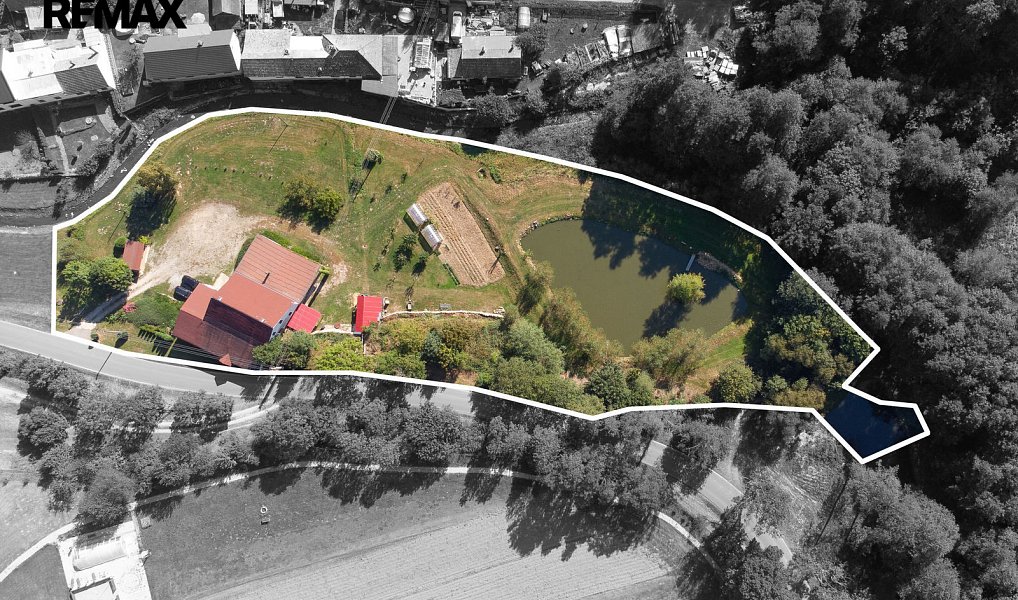 Prodej domu 770 m² s pozemkem 9 150 m², Kundratice – náhled fotky 2