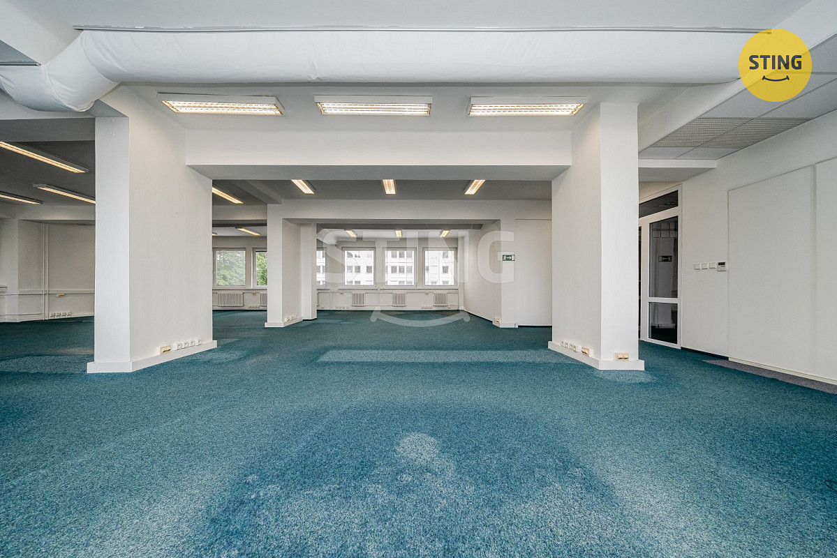 Pronájem kanceláře 165 m² – fotografie 5