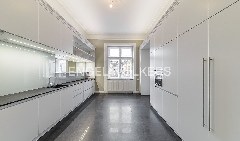 Pronájem bytu 6+kk 285 m², Praha – náhled fotky 6