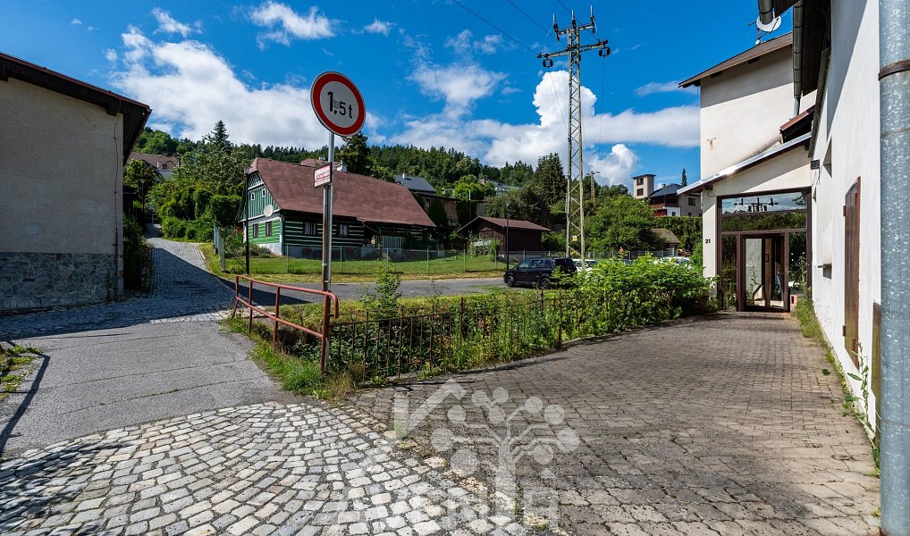 Prodej domu 399 m² s pozemkem 164 m², Železný Brod – náhled fotky 5