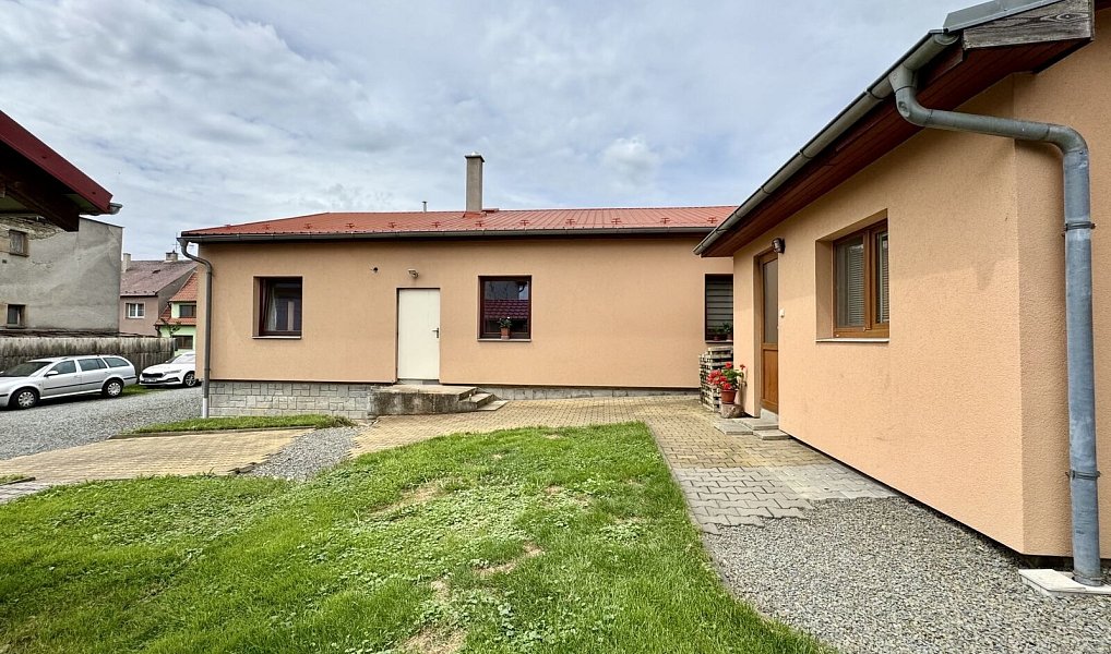 Prodej domu 313 m² s pozemkem 1 527 m², Dolní Újezd – náhled fotky 26