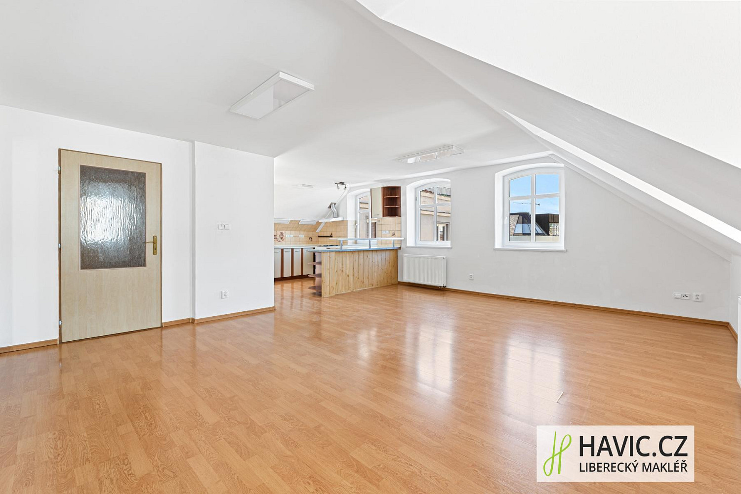 Pronájem bytu 2+kk 82 m² — photo 3