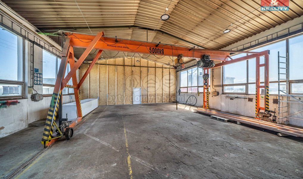 Pronájem skladovacích prostor 346 m², Osek – náhled fotky 2
