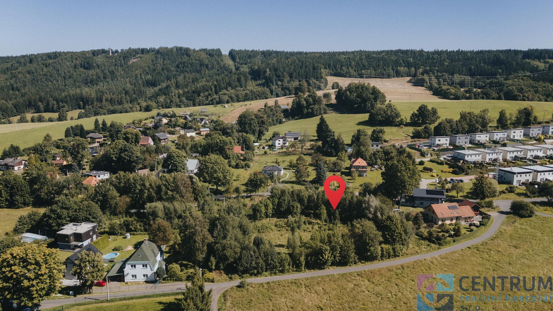 Prodej stavebního pozemku 1 040 m² – pohled 5