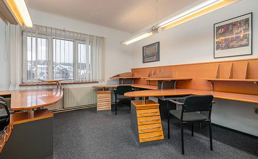 Pronájem kanceláře 27 m², Masarykovo nám., Vizovice, okres Zlín
