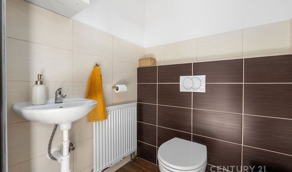Prodej domu 178 m² s pozemkem 1 065 m², Radiměř – náhled fotky 9