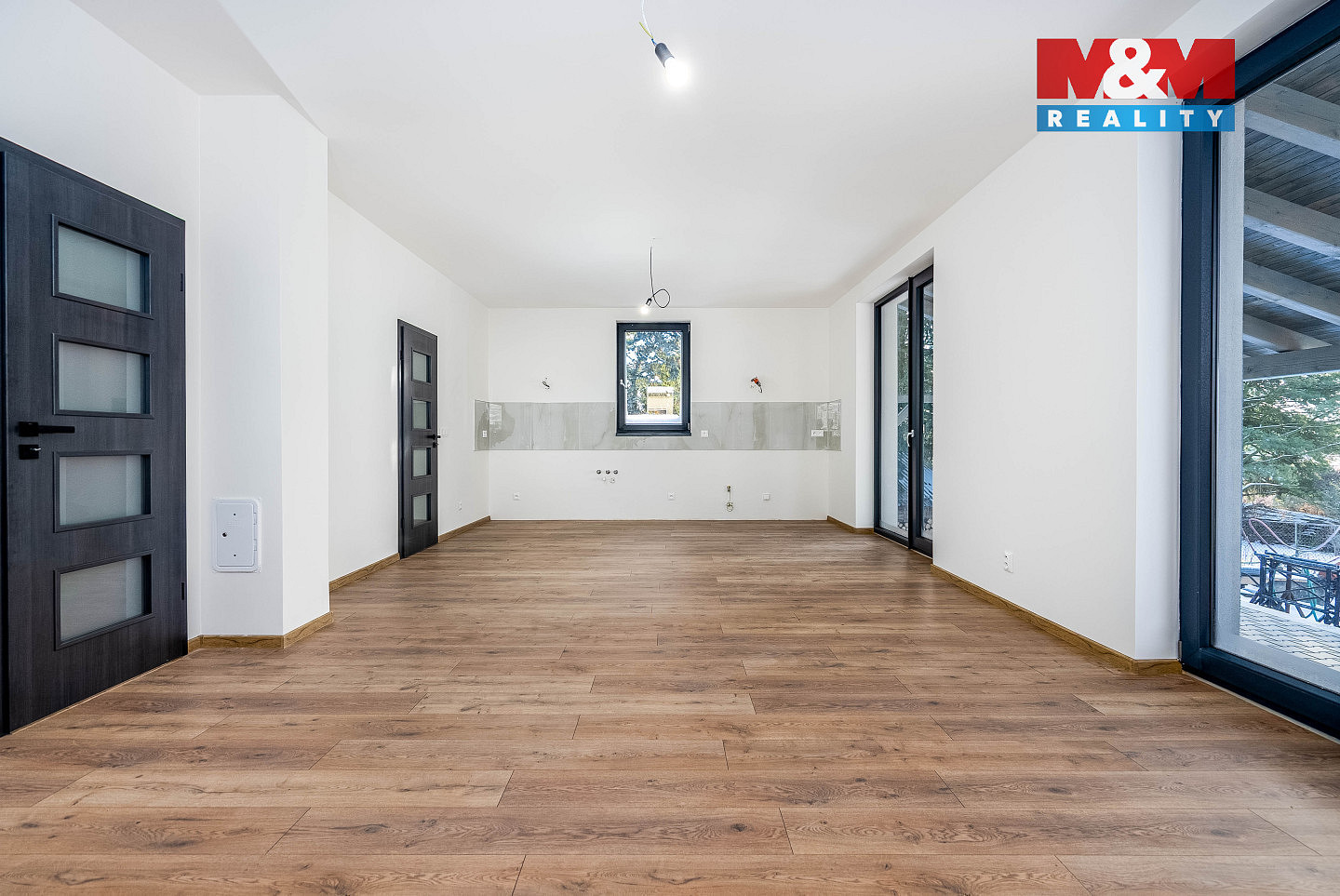 Prodej domu 170 m² s pozemkem 893 m² — photo 2