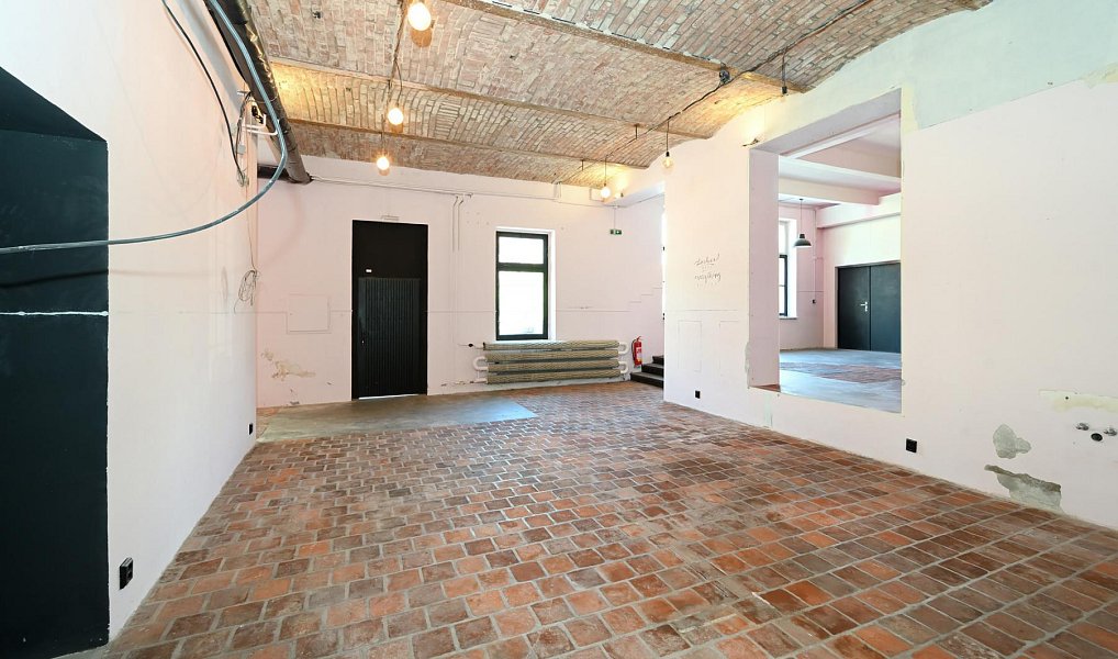Pronájem restaurace 159 m², Hradec Králové – náhled fotky 14