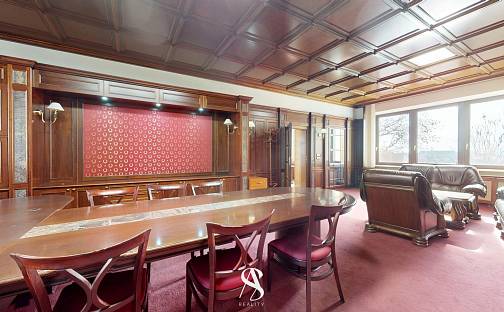 Pronájem kanceláře 233 m², 1. máje, Kroměříž