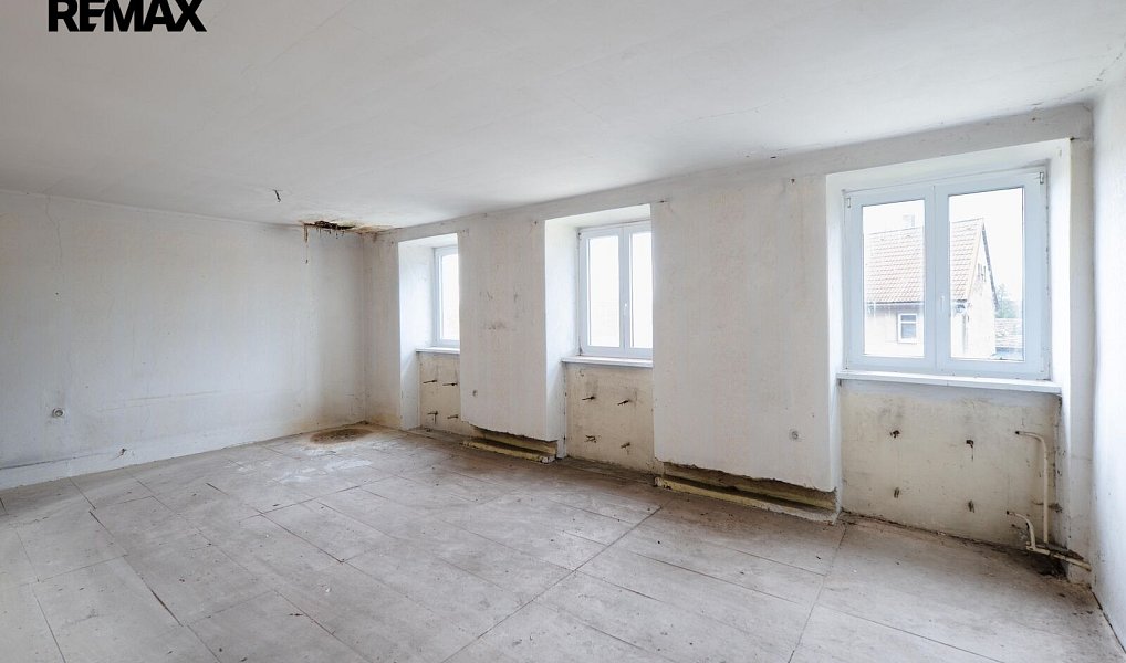 Prodej domu 522 m² s pozemkem 2 951 m², Hořovičky – náhled fotky 8